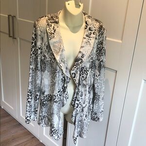 Frank Lyman Design Monochrome Animal Print Cardigan